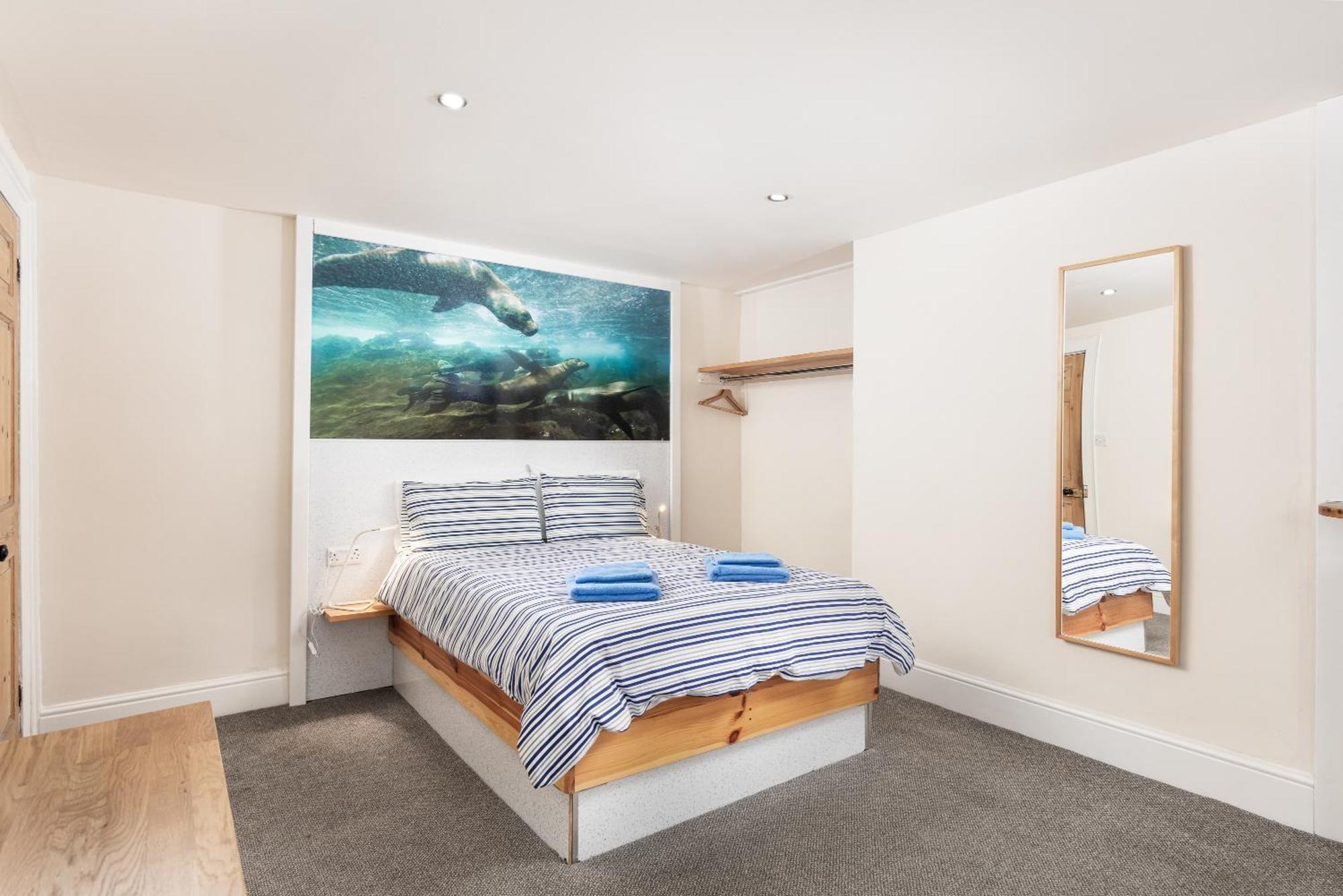 Kapselhotel Discovery House